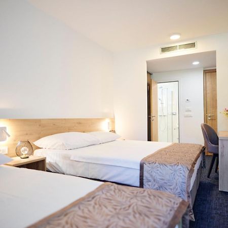 Colentum Resort Murter Room photo
