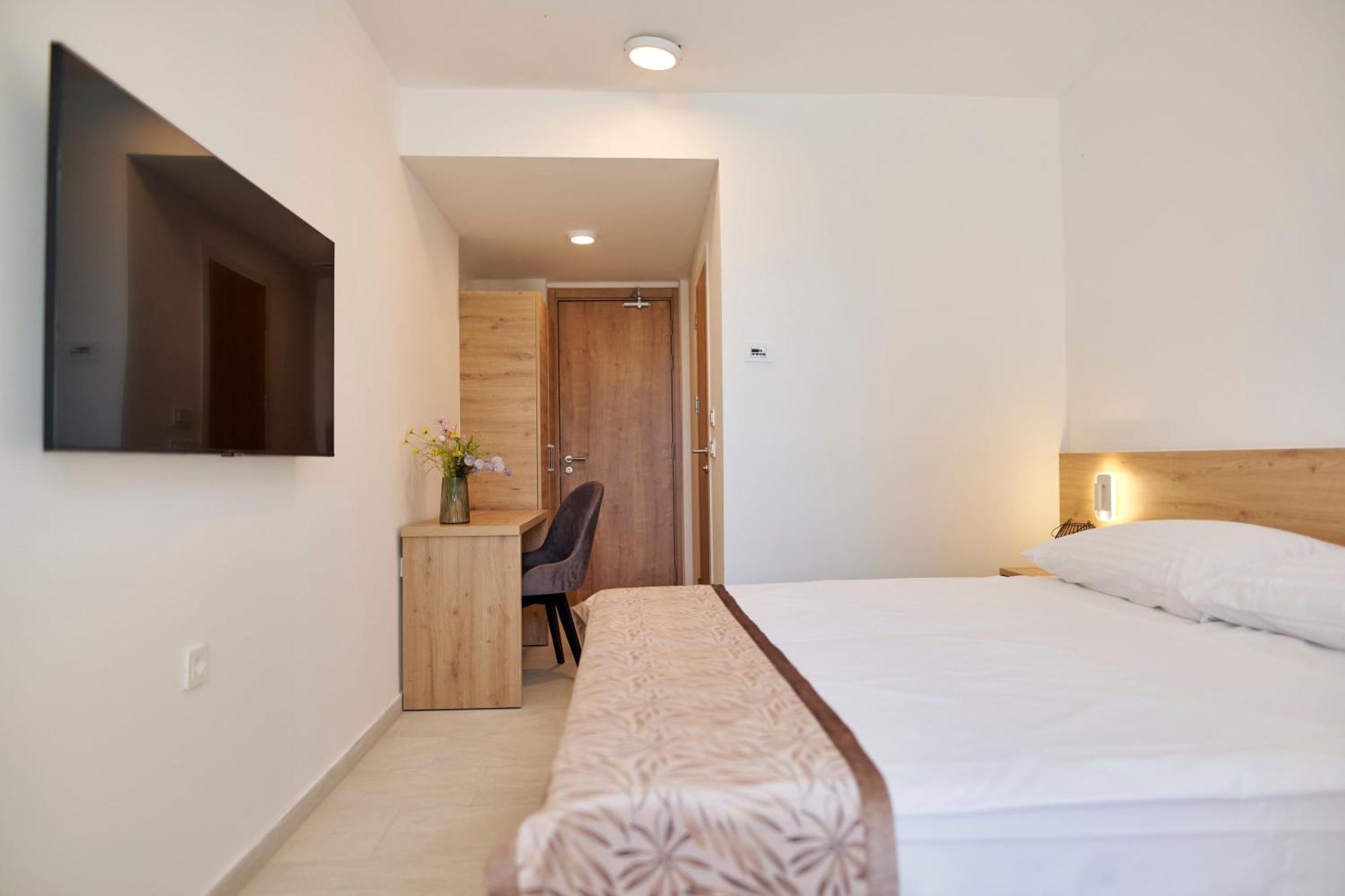 Colentum Resort Murter Room photo